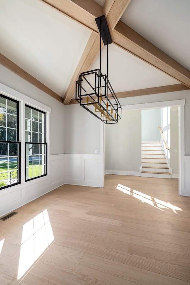What are credit requirements to secure a mortgage loan?